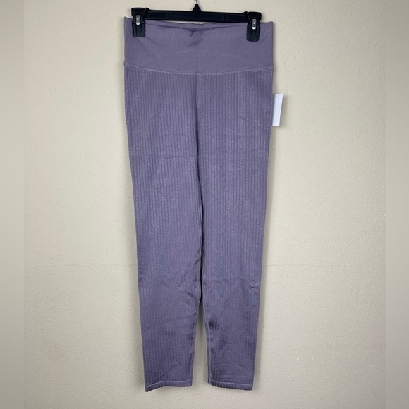 NWT‎ Good American Dusty Violet Wide Ribbed Seamless Leggings - Picture 3 of 6